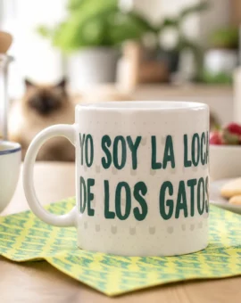 Fotografía de Taza «YO SOY LA LOCA DE LOS GATOS» de ThePetLover